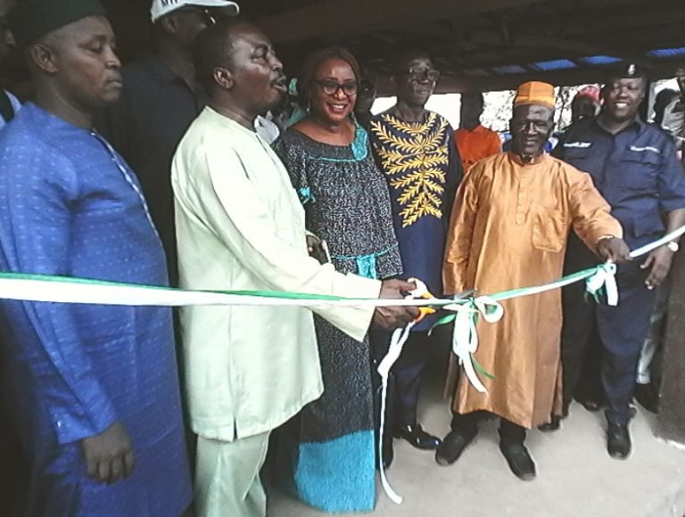 SLPP Fulfills Traders’ Wish; Dished over LE 400 Million on Market Construction in Constituency 111