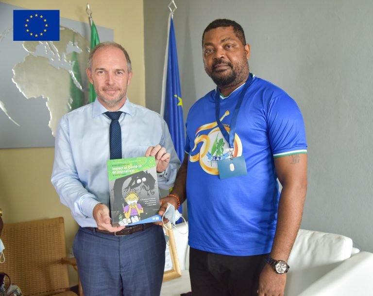 SLAJ presents award to EU Ambassador