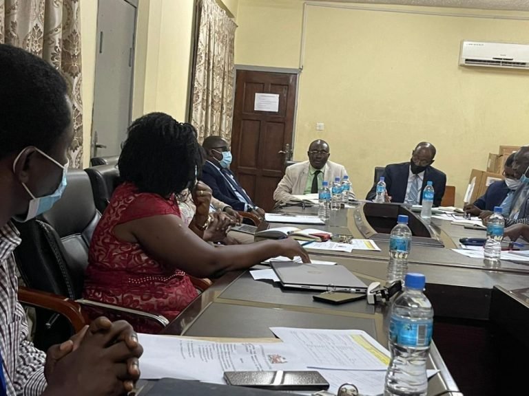 CHIEF MINISTER ENGAGES MTHE OFFICIALS, URGES UNIVERSITIES TO OFFER SPECIALISED COURSES