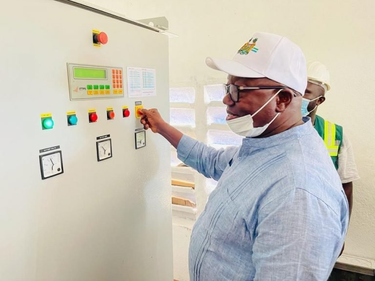 Energy Minister Connects Moyamba Junction to the Rural Mini Grid
