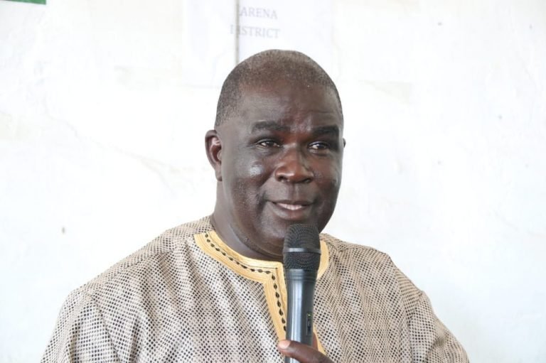 SLPP ASPIRANT DONATES LE 5 MILLION TO PORT LOKO PARTY OFFICE