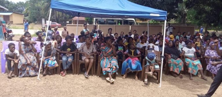 CASE -SL encourages School girls to make good use of mobile phones