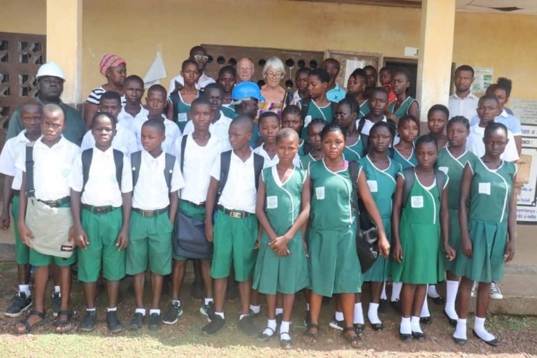 Friends of Railway Museum UK Visits Bauya Train Station, Interacts with School Heritage Club