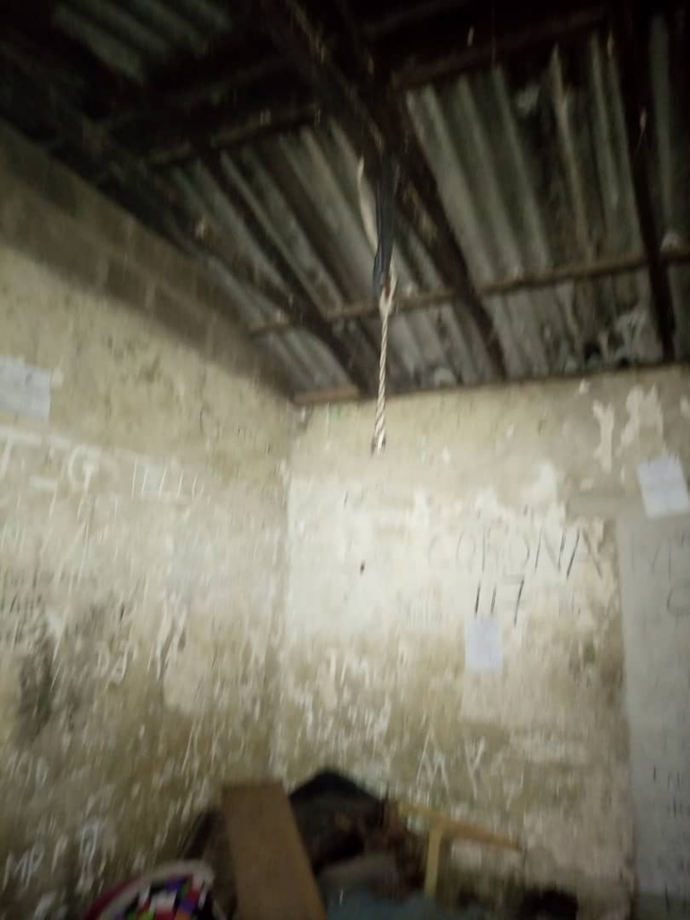 TEENAGER HANGS HIMSELF IN POLICE CUSTODY