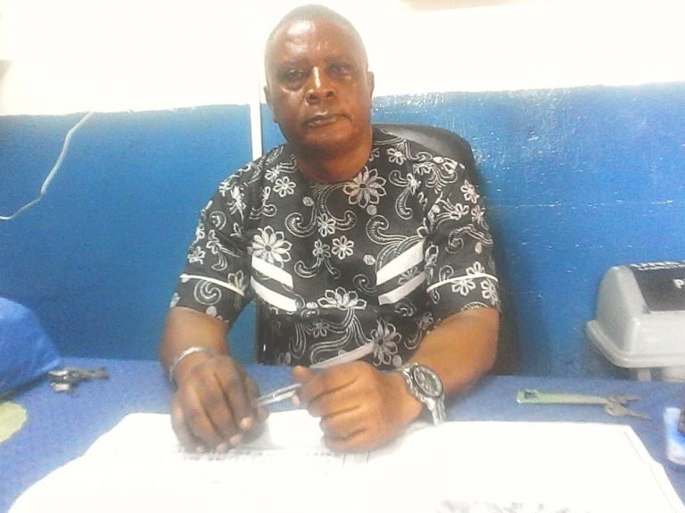 Govt. Municipal School In Dire need of Teachers and Class Rooms