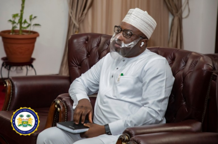Nigerian Envoy Is Guest Of Honor At Bo School Celebration