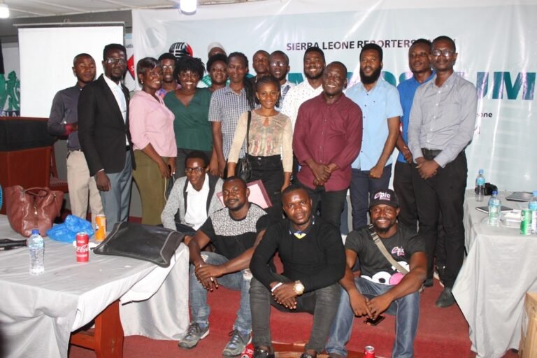 SLRU Organizes Symposium on Media Poverty