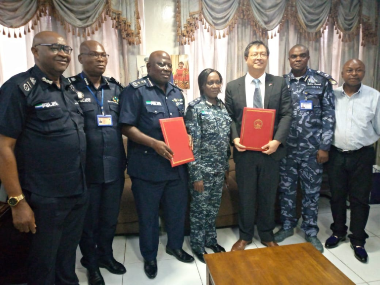 SLP Receives Donation From Chinese Embassy