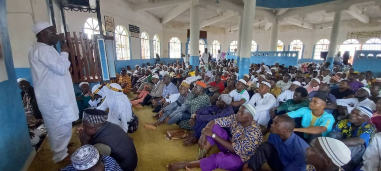 Mandu Chiefdom Commend President Bio for Awarding Hajj Scholarships to Three Descendants