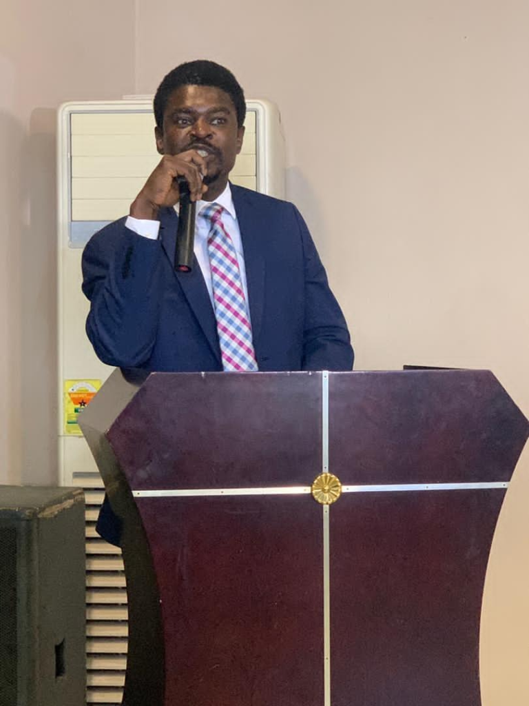 Smoking decreases life span by 10 years–Health Expert 