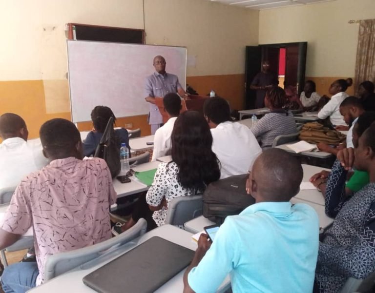 Local Government Minister Lectures On Current State of Ministry, Explains Why 2004 Local Government Act Was Amended