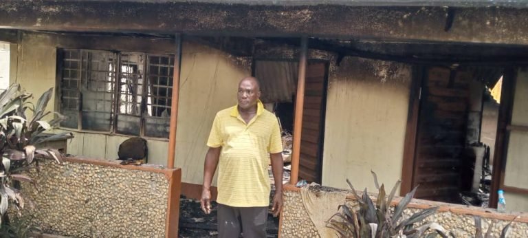 As Campaign Heighten In Kono District:Former Minister Of Lands House Sets Ablaze
