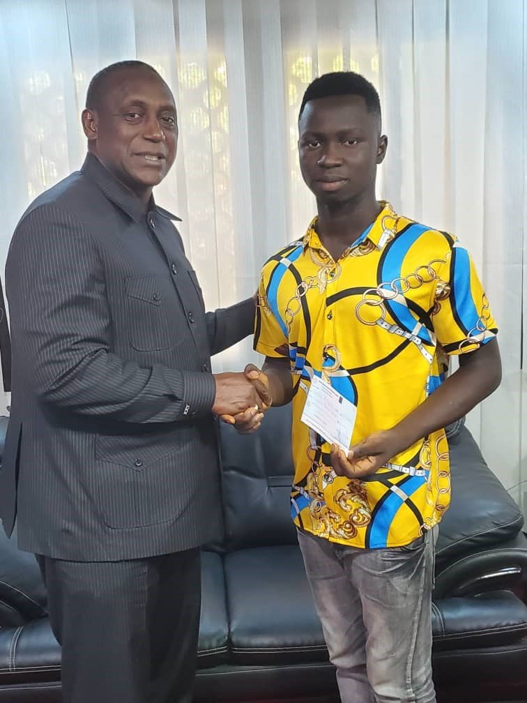 Dr. Kandeh Yumkella Honors Commitment: Scholarships Awarded To CKC’s Top WASSCE Achiever