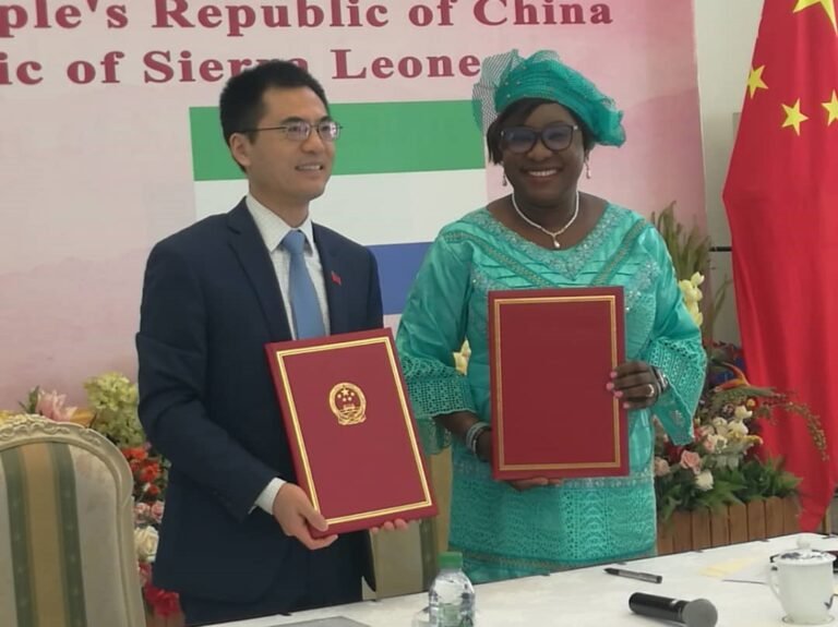 CHINESE EMBASSY DONATES FOOD AID AHEAD OF EID-Al-Fitri TO ISLAMIC GROUPS