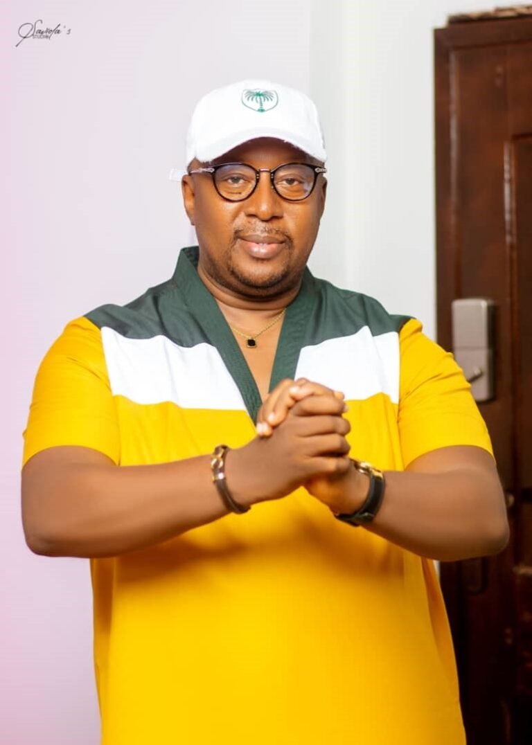 Forging Unity and Prosperity: Pujeh Leads Beyond Partisanship