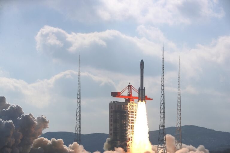 China Successfully Launches New Satellite Group (China Update)