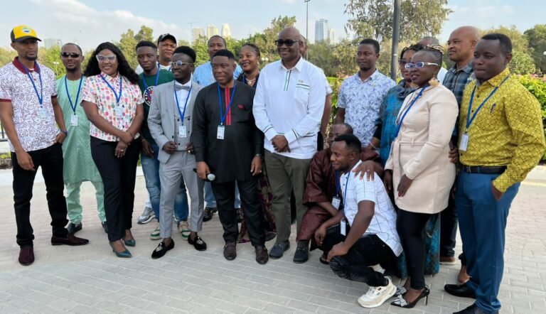 Ambassador Rashid Sesay Inaugurates New Sierra Leone Community Executive