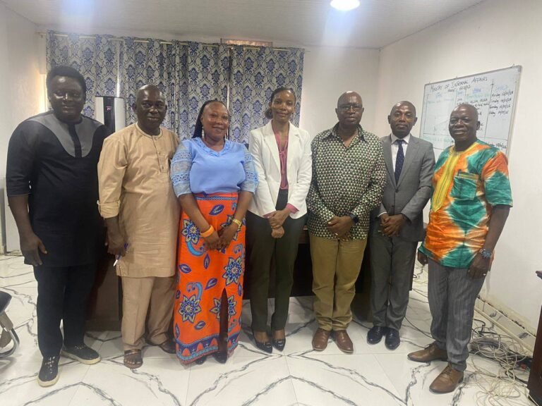 Minister of Internal Affairs Engages Heads of Agencies and Departments