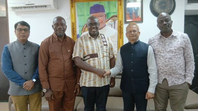 Speaker Thomas Strengthens Ties with Indian Delegation