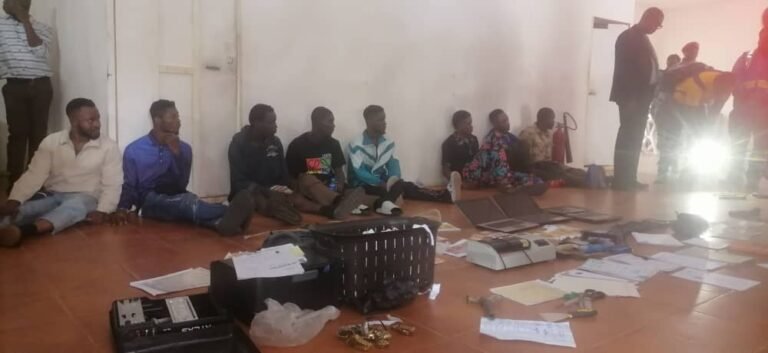 Sierra Leone Police Arrests 12 Suspects for Alleged Armed Robbery and Money Laundering