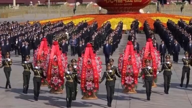 President Xi Jinping Pays Tribute to National Heroes on Martyrs’ Day
