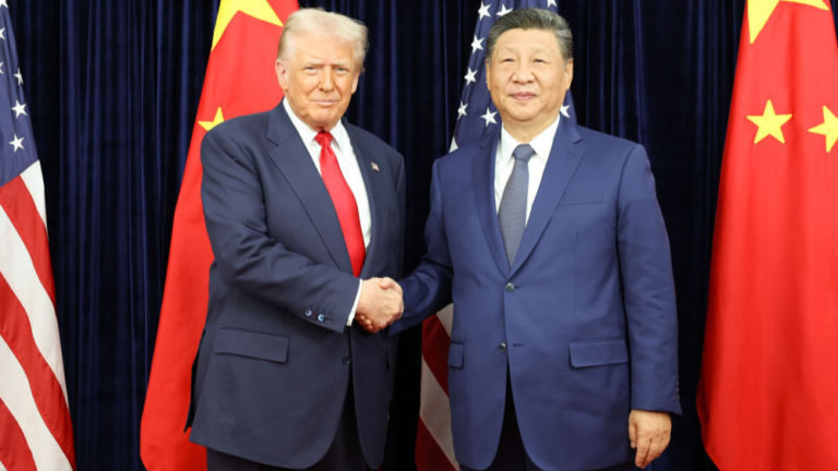 Xi Jinping says he and Trump Should Guide Direction of Bilateral Ties