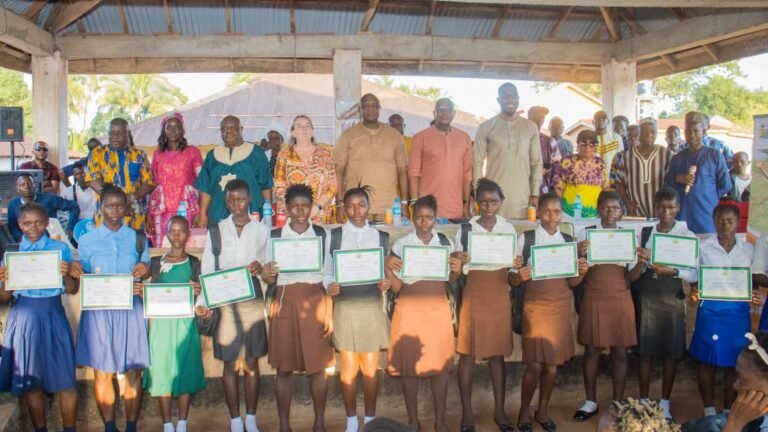 UNDP and MBSSE Celebrate Return of 2,500 Girls to School
