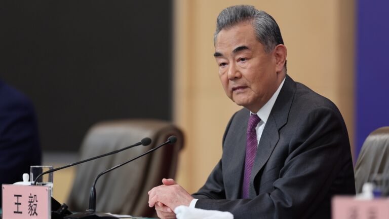 Chinese FM to Visit four African Nations, Attend Ceremony at African Union Headquarters