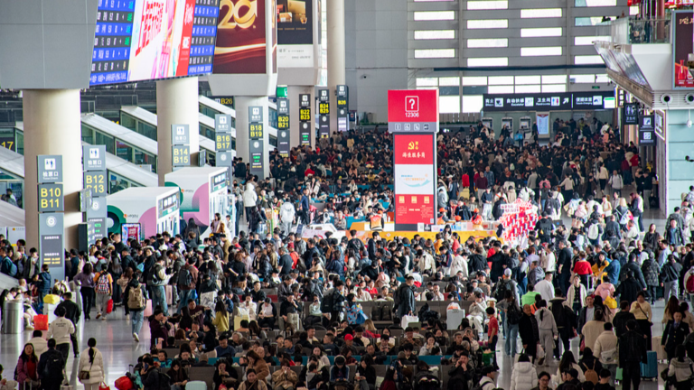 China’s 2026 Spring Festival Shatters Records as Travel and Consumption Boom