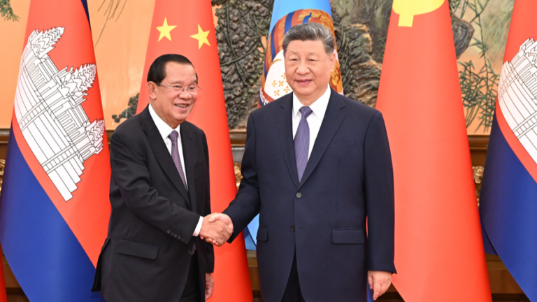 President Xi Jinping Meets with Hun Sen in Beijing