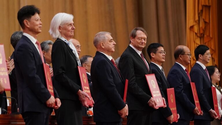 China’s Science Cooperation Award Honors Global Innovation Partnerships