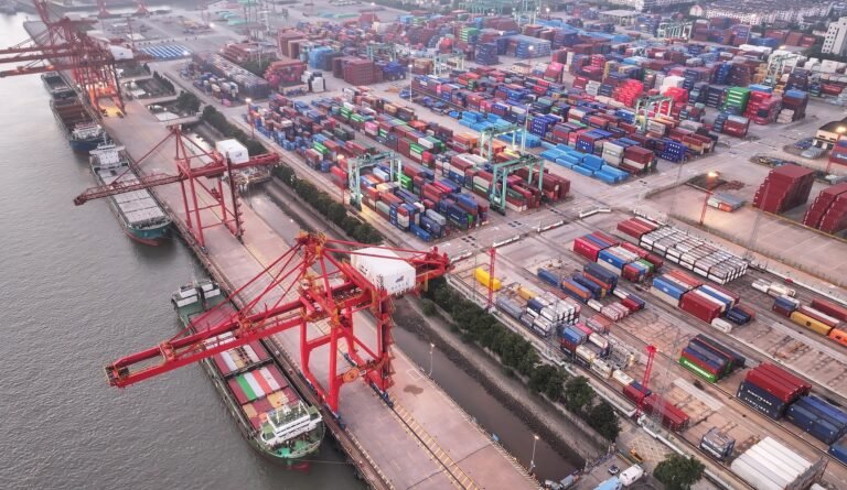 Over 30 Trillion Yuan: China’s Goods Trade Shows Strong Growth in First Seven Months of 2026